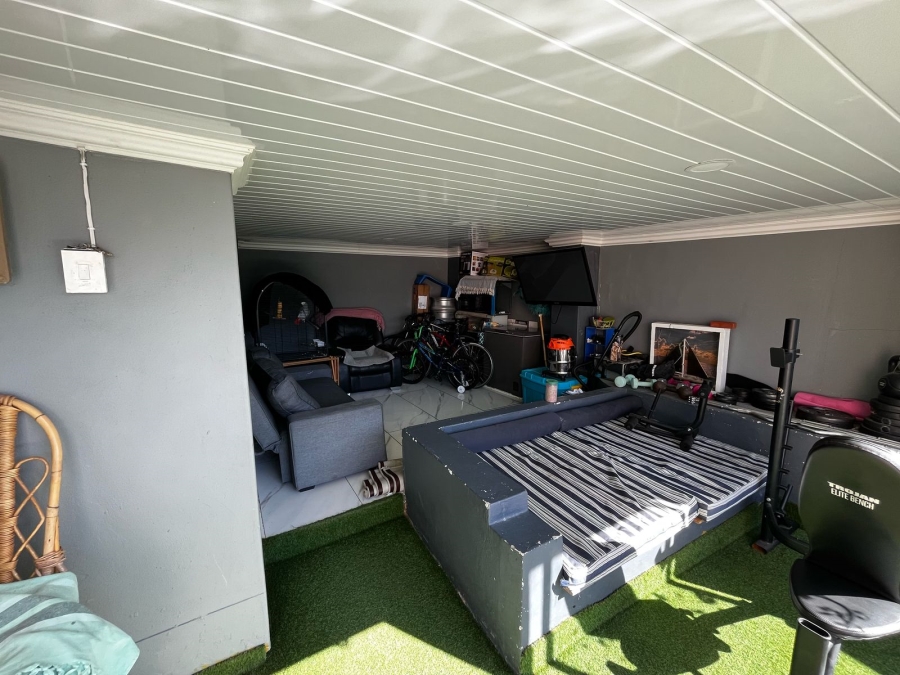 3 Bedroom Property for Sale in Esselenpark Western Cape